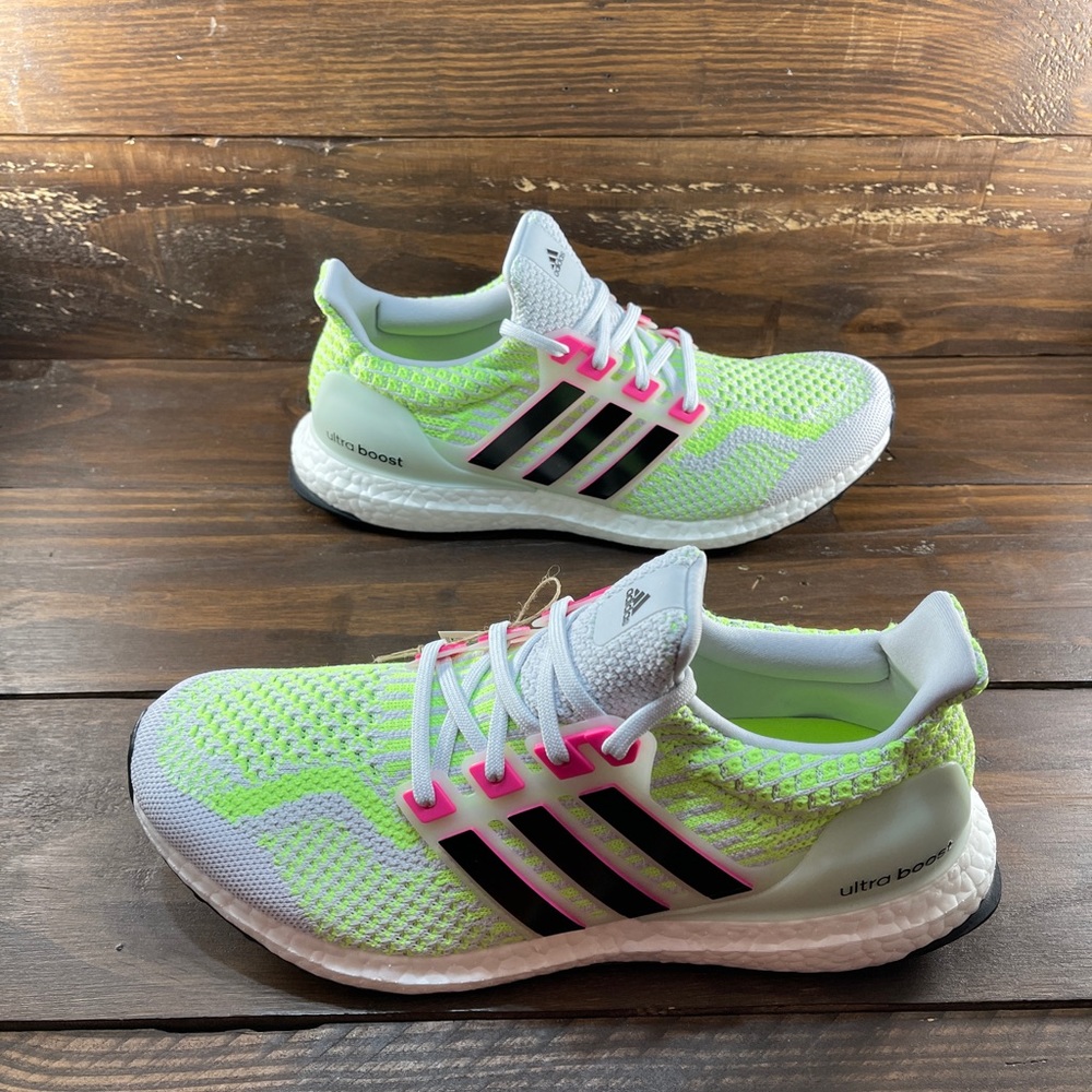 ADIDAS ULTRABOOST 5.0 DNA MENS SHOES - Picture 11 of 11